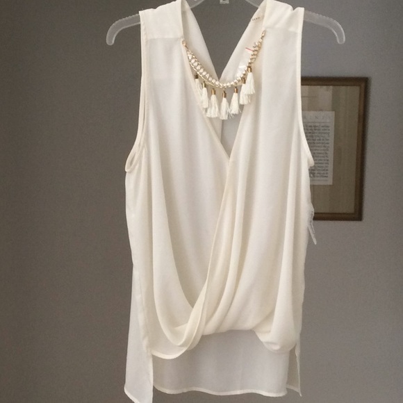 Blouse - Picture 2 of 3